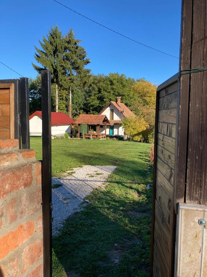 Holiday Home Tunnel Ravne Visoko Luaran gambar