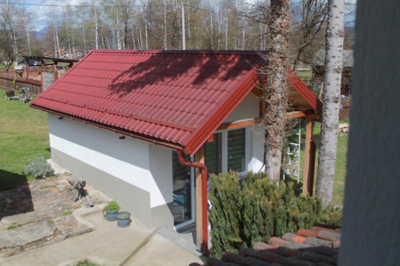 Holiday Home Tunnel Ravne Visoko Luaran gambar