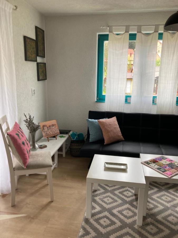 Holiday Home Tunnel Ravne Visoko Luaran gambar