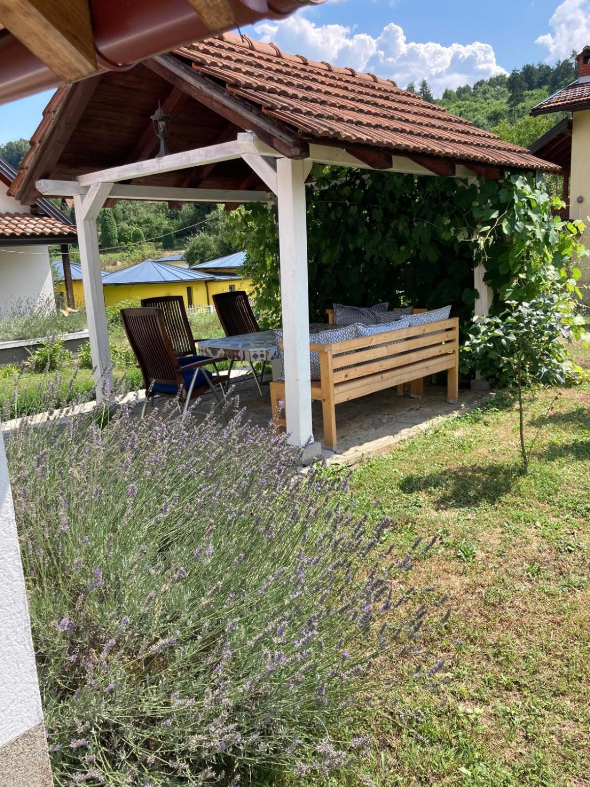 Holiday Home Tunnel Ravne Visoko Luaran gambar