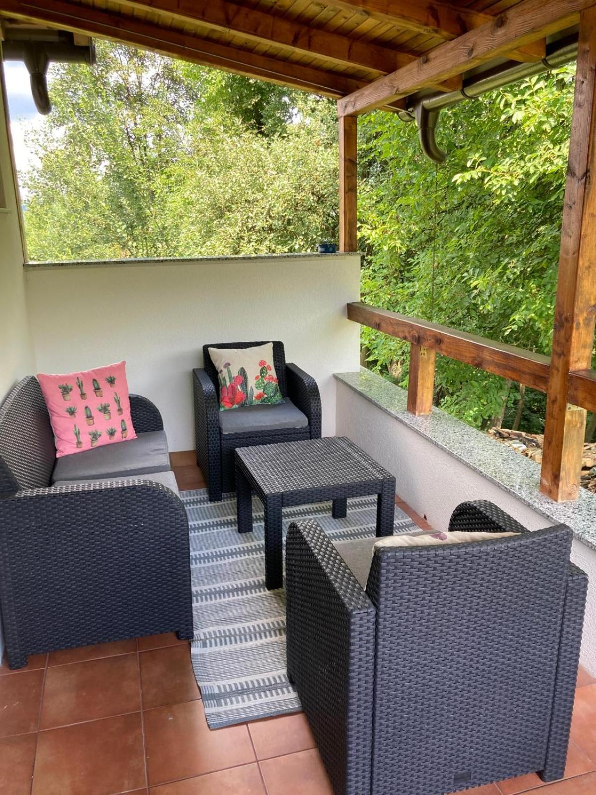 Holiday Home Tunnel Ravne Visoko Luaran gambar